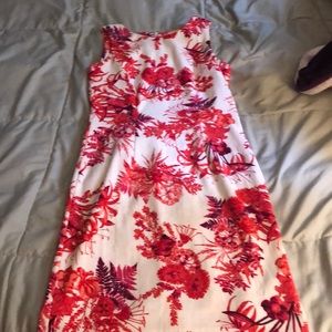 Midi fitted pink floral dress